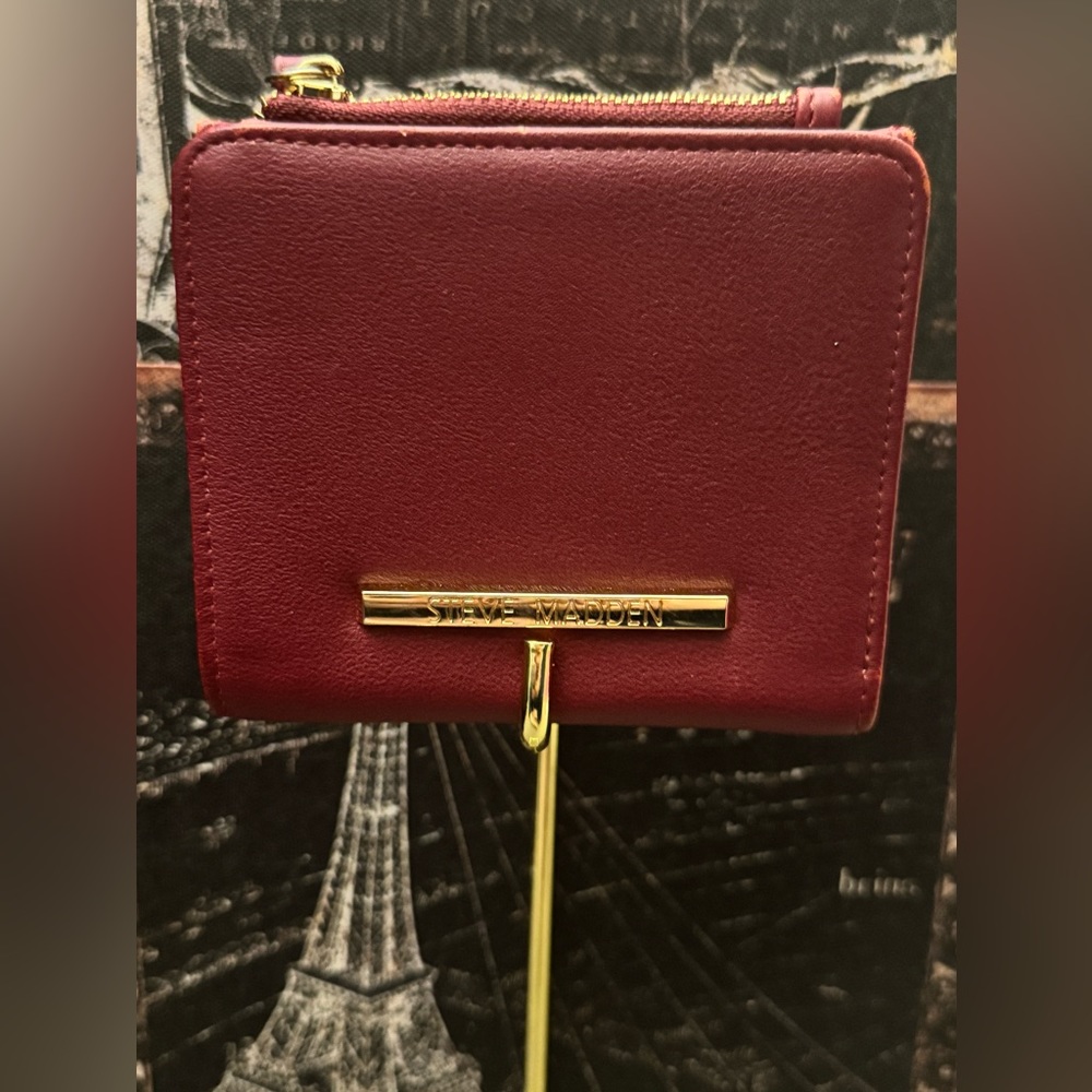 Steve Madden Burgundy Wallet GUC
